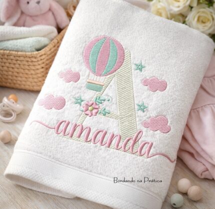 Matriz de bordado nome amanda com baloes e nuvens e uma florzinha Bordando na pratica