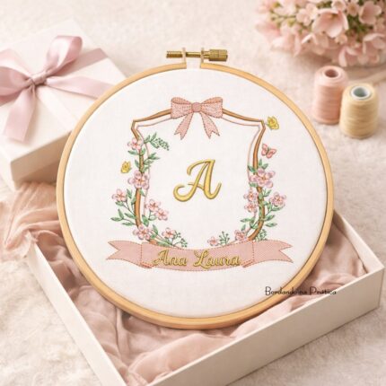 Matriz de bordado brasao com letra A ana Laura Bordando na pratica