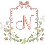 Matriz de Bordado moldura flores com letra N para bordar