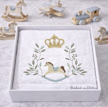 Matriz de bordado cavalinho brasao com folhas com coroa para bordar