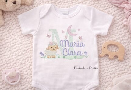 Matriz de bordado Ovelhinha com cenario lua e lavanda para bordar bordando na pratica