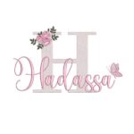 Matriz de Bordado nome Hadassa para bordar com Flores, borboleta e letra.