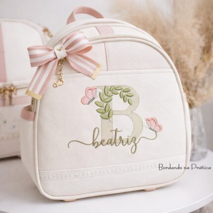 Matriz de bordado nome beatriz para bordar com flores e borboletas